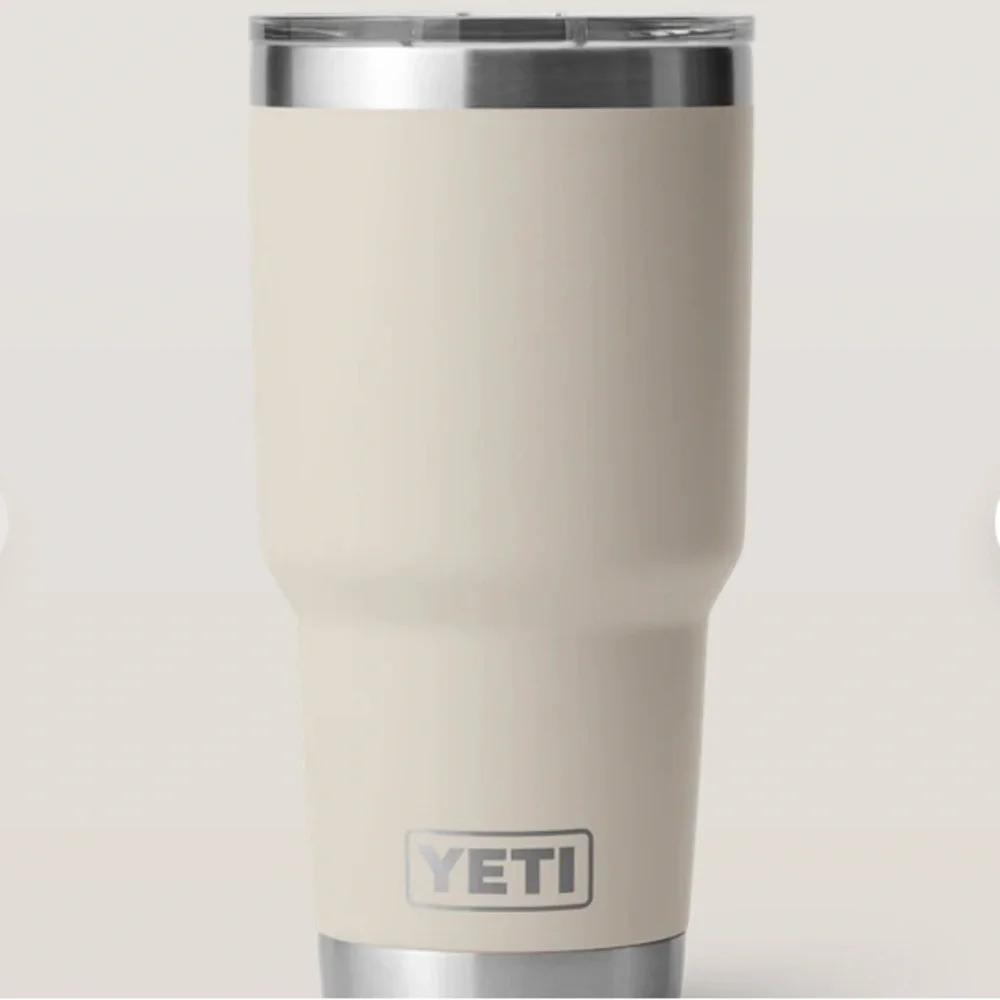 YETI Cream Rambler 30oz 887ml - Picture 6 of 11